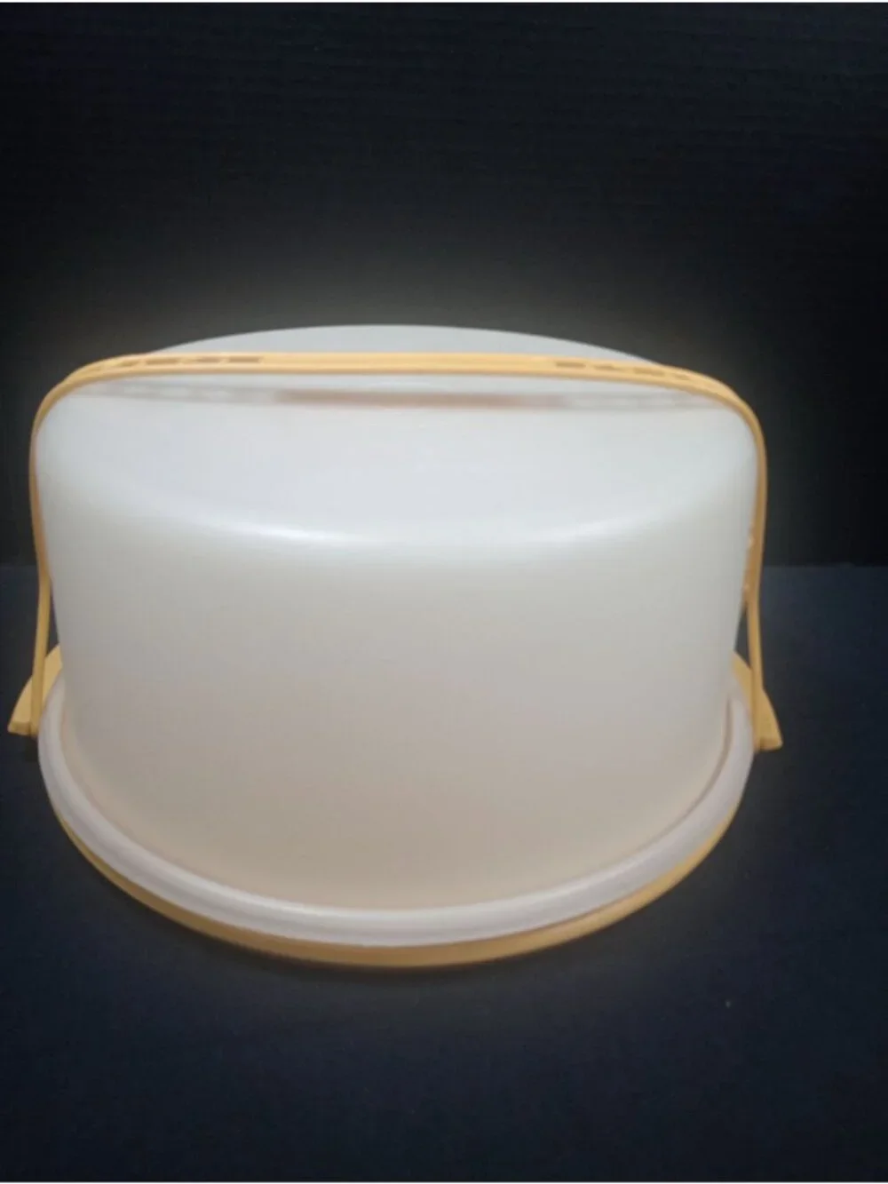 Vintage Retro TUPPERWARE Round Tall  Harvest Gold Cake Carrier  with Strap 1970s